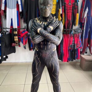 Traje y casco de Killmonger