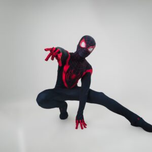 Miles PS5 con faceshell