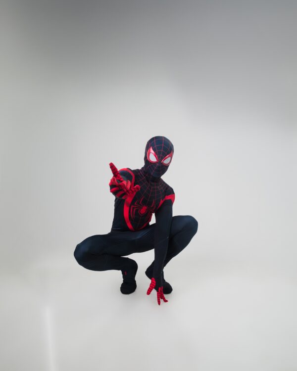 Miles PS5 con faceshell - Imagen 2