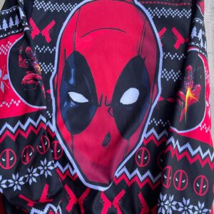 Deadpool suéter navideño